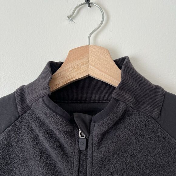 Figs Womens on Shift Fleece Vest Size XL Charcoal Gray - Picture 5 of 11